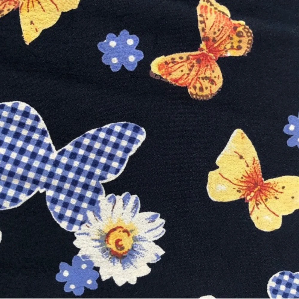 Butterflies & Daisies Skirt - buttons down the front, just as pretty as can be! - Picture 2 of 10